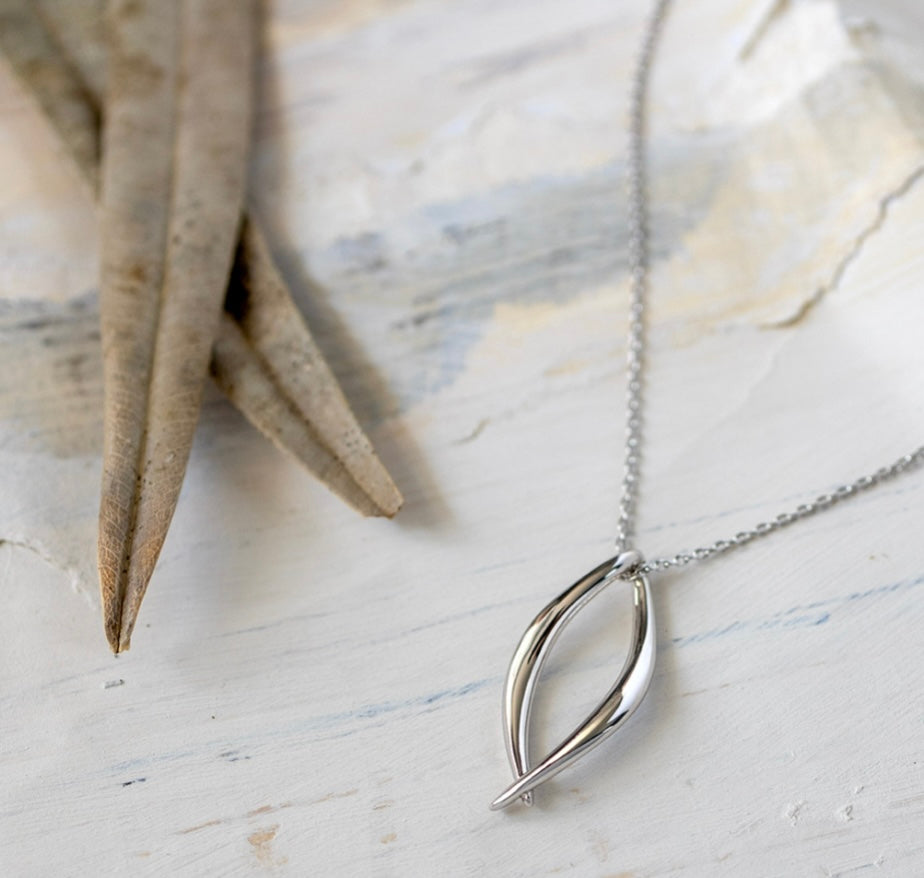 ENTWINE TWIST LINK NECKLACE - 90230