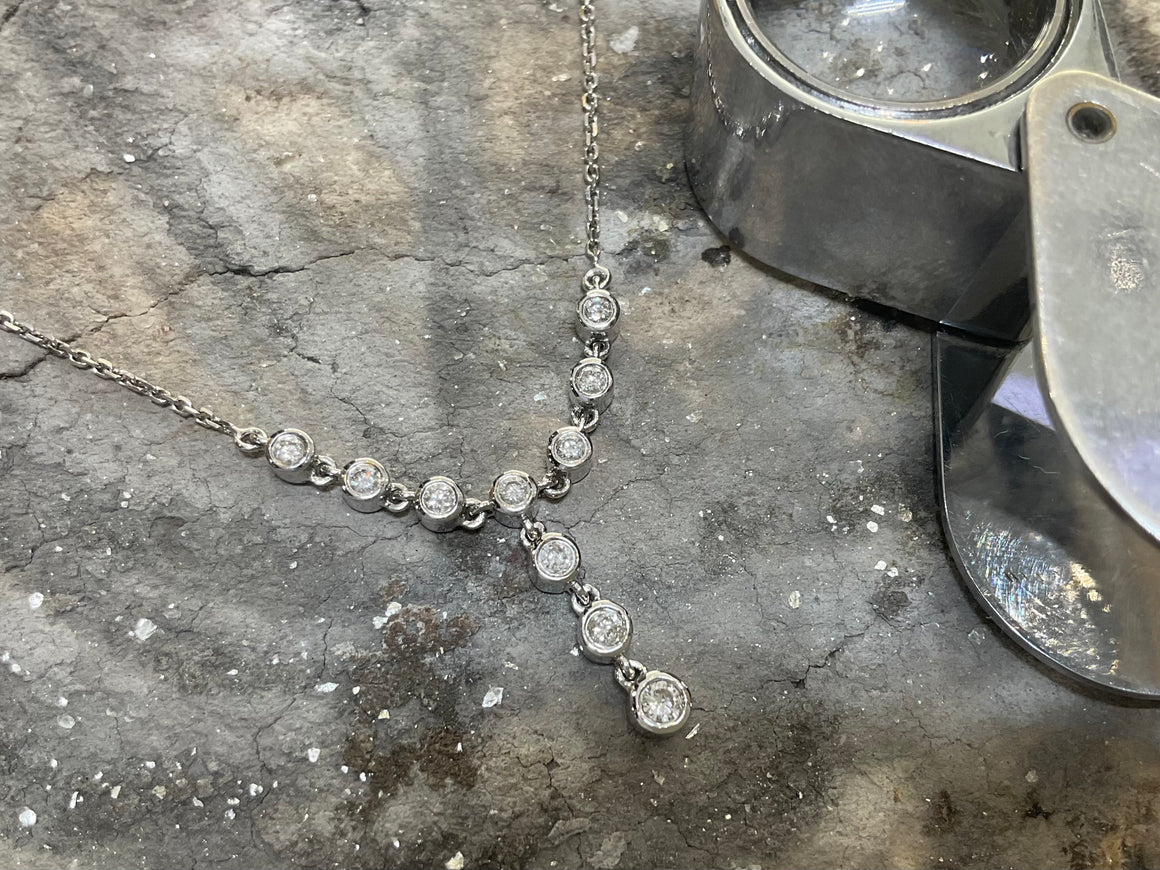 WHITE GOLD NECKLACE - 2546w-18d