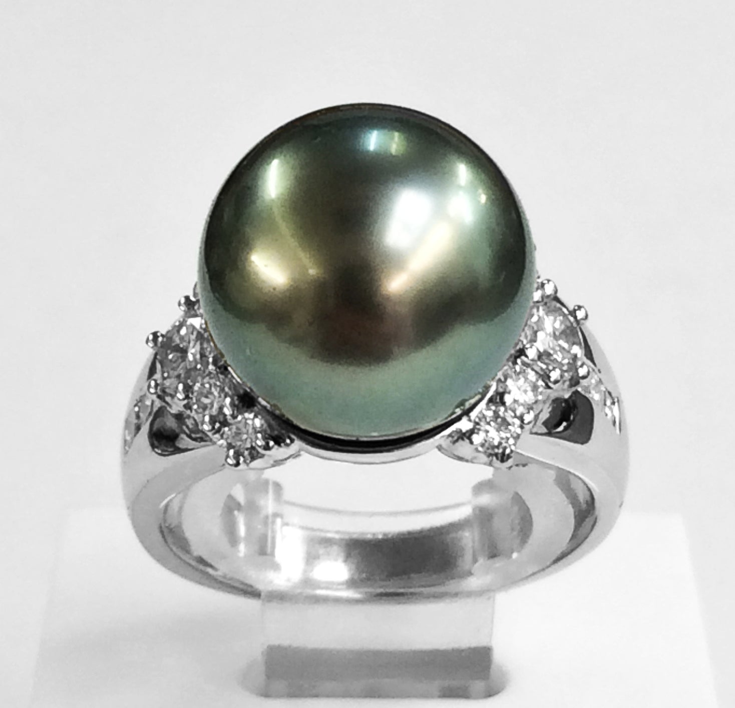 Handmade Pearl & Diamond Ring