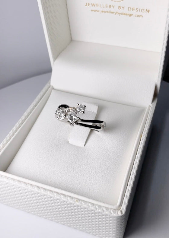 BESPOKE DIAMOND RING