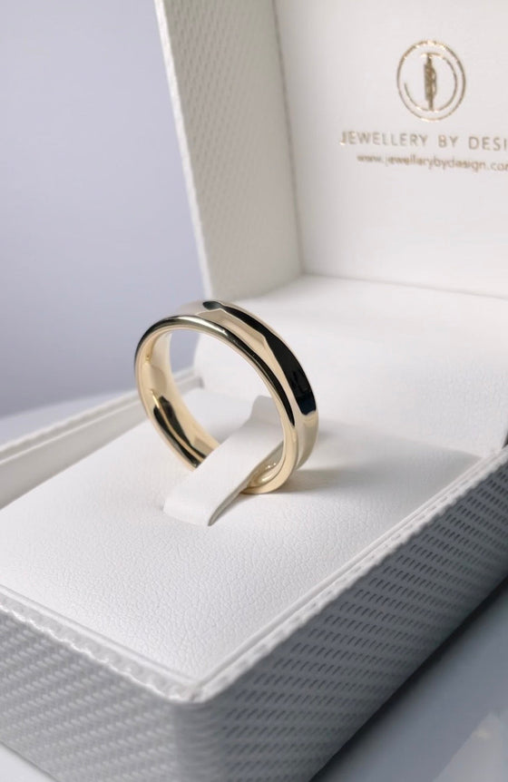 HANDMADE CONCAVE WEDDING RING