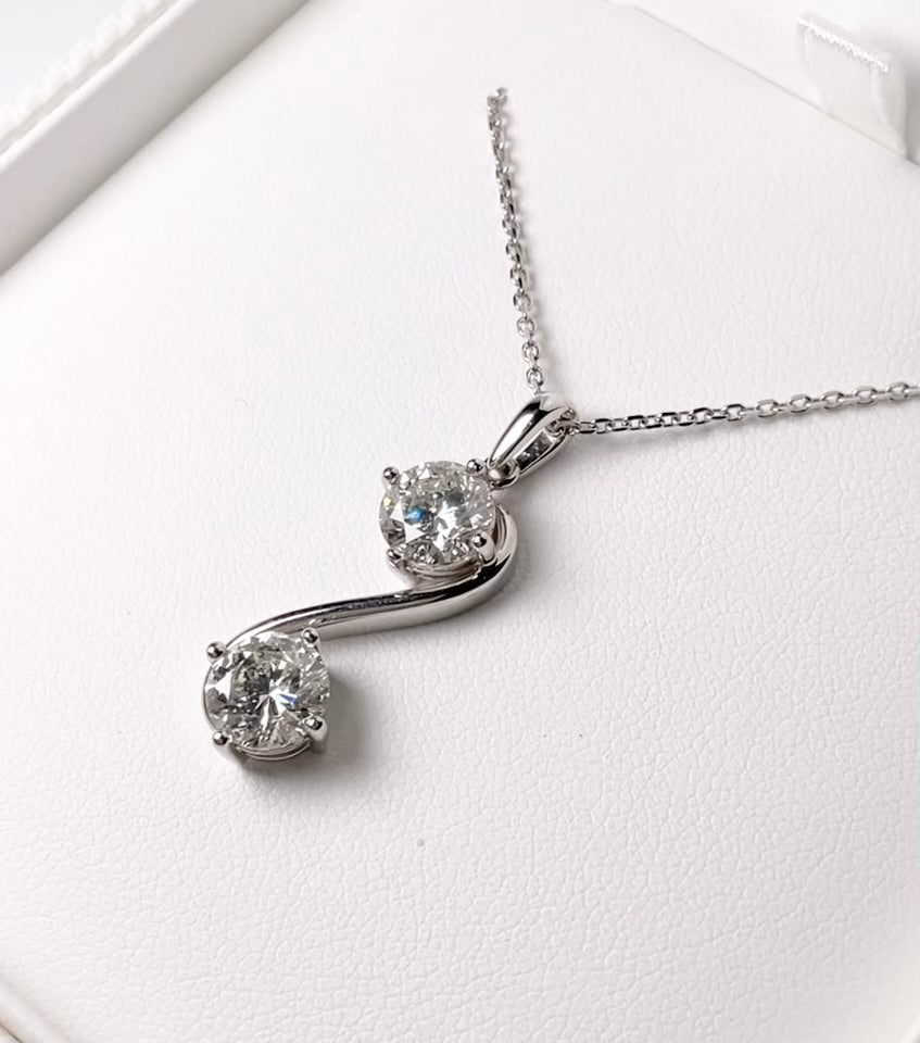 HANDMADE DIAMOND PENDANT