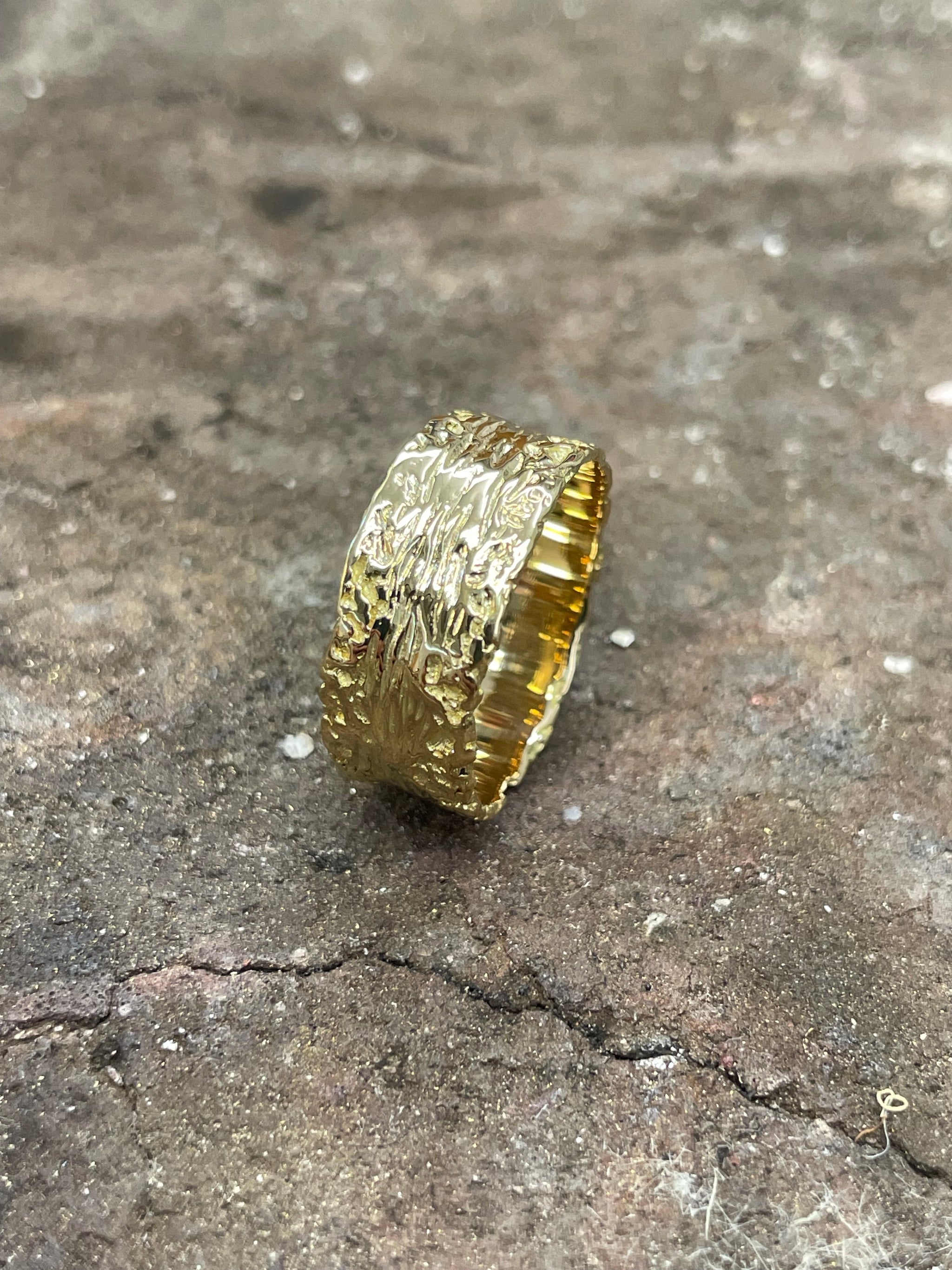 GOLD RING SIZING