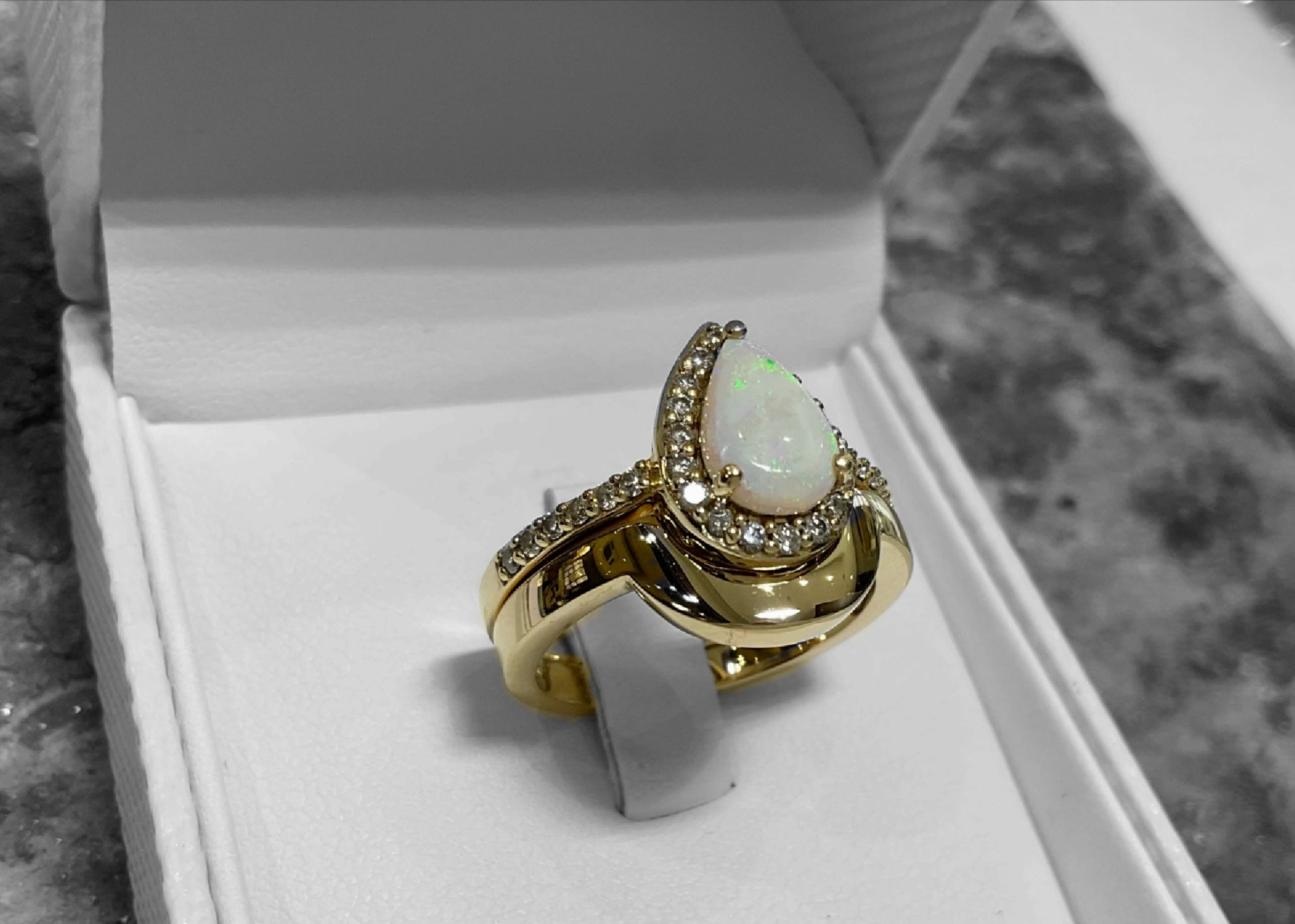 BESPOKE WEDDING RING