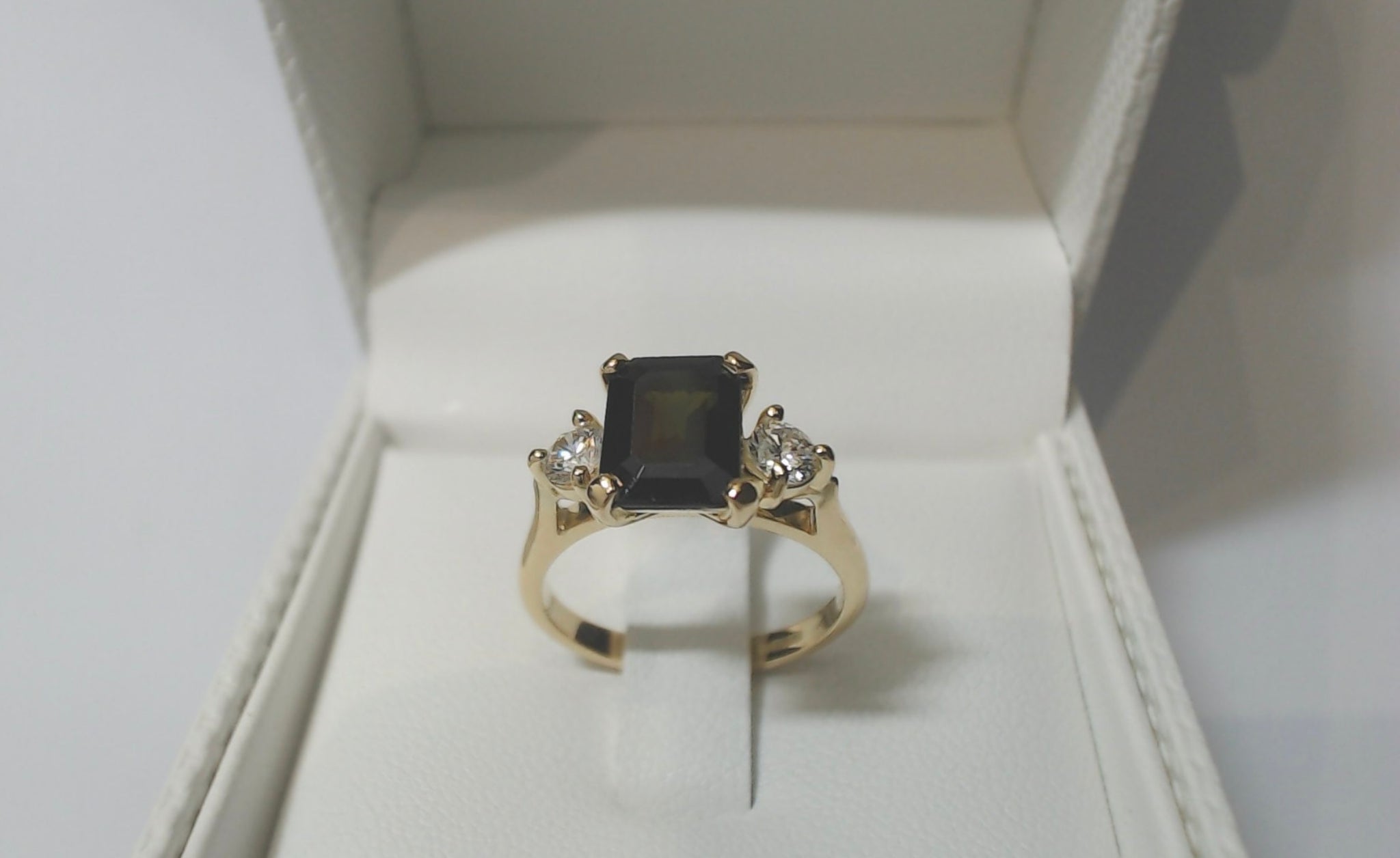 BESPOKE DIAMOND AND TOURMALINE RING