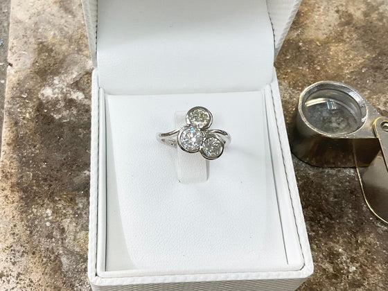 BESPOKE DIAMOND RING