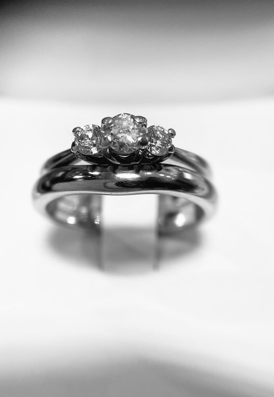 HANDMADE SHAPED WEDDING RING