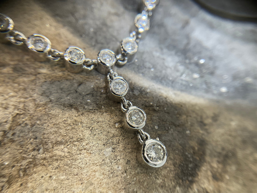 WHITE GOLD DIAMOND NECKLACE - 2546w-18d