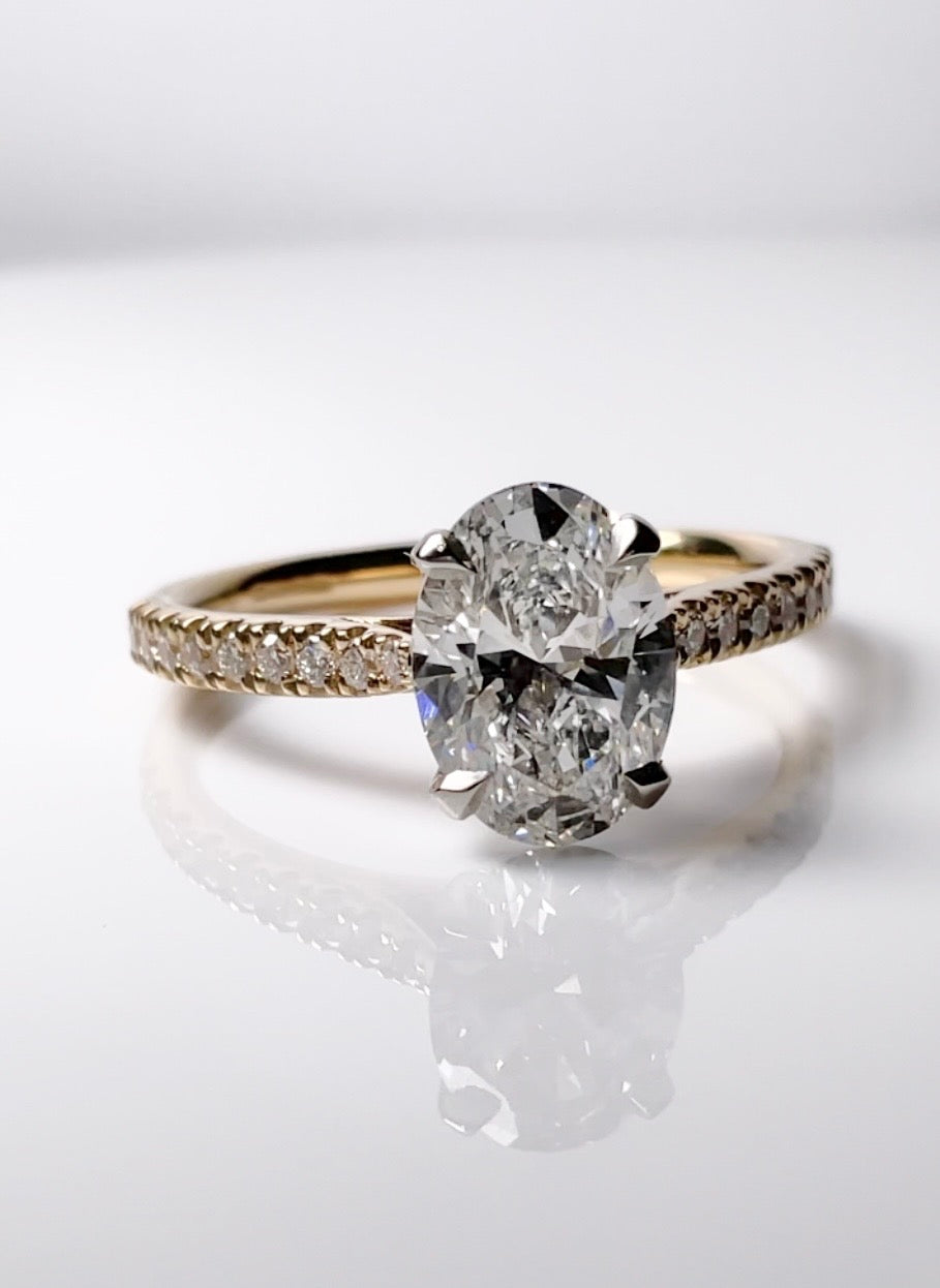 LAB GROWN OVAL DIAMOND RING - lt1022q-18yplt-ov-lab-0926