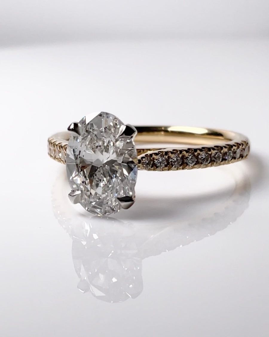 LAB GROWN OVAL DIAMOND RING - lt1022q-18yplt-ov-lab-0926
