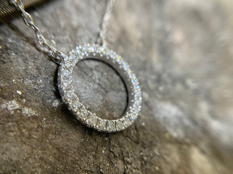 White gold and diamond necklace - nf9431-18w-app1123