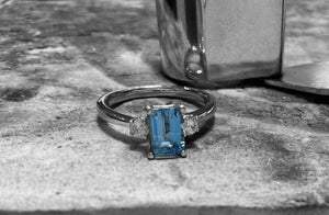 AQUAMARINE AND DIAMOND RING - trl50033plt-1123