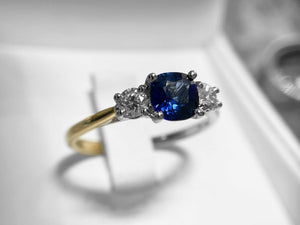 18ct YELLOW GOLD SAPPHIRE AND DIAMOND RING - rx10847-18yw-0325