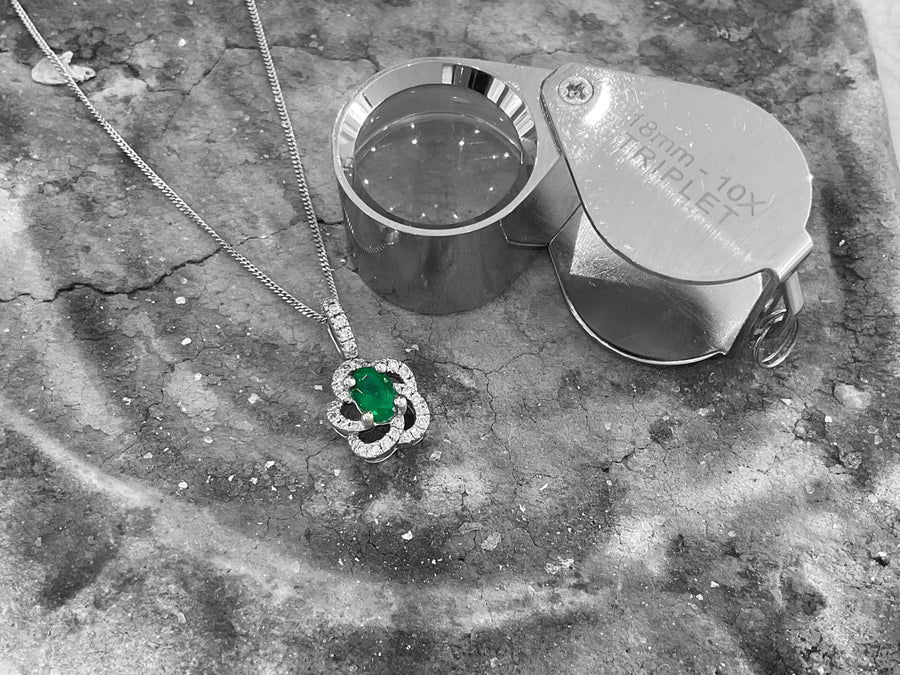 EMERALD AND DIAMOND PENDANT - px7322-em-18w