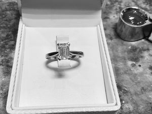 EMERALD CUT DIAMOND RING - rx3990plt-0821