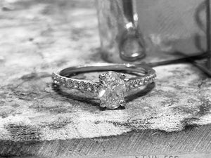OVAL CUT DIAMOND RING - eng5488plt-0622