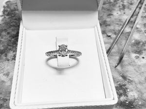 OVAL CUT DIAMOND RING - eng5488plt-0622
