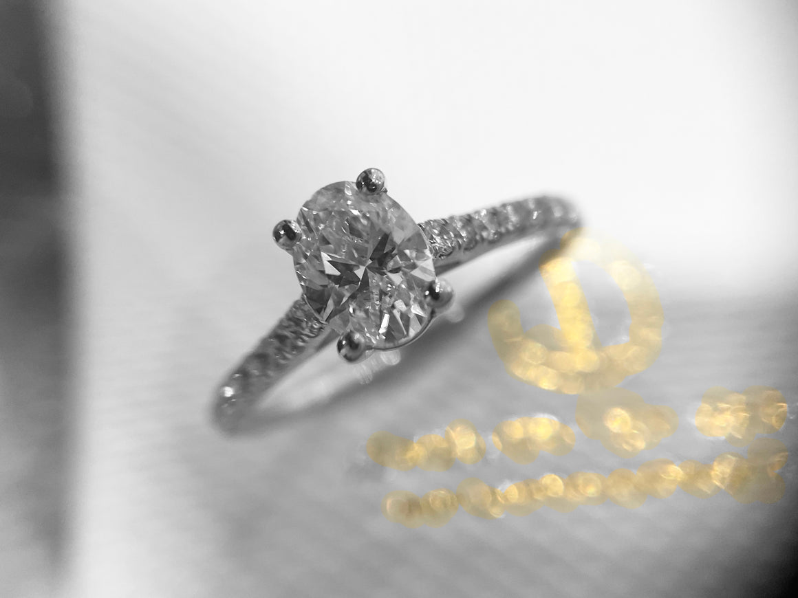 OVAL CUT DIAMOND RING - eng5488plt-0622