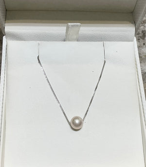 FRESHWATER PEARL NECKLACE - pjr187wgw-9w