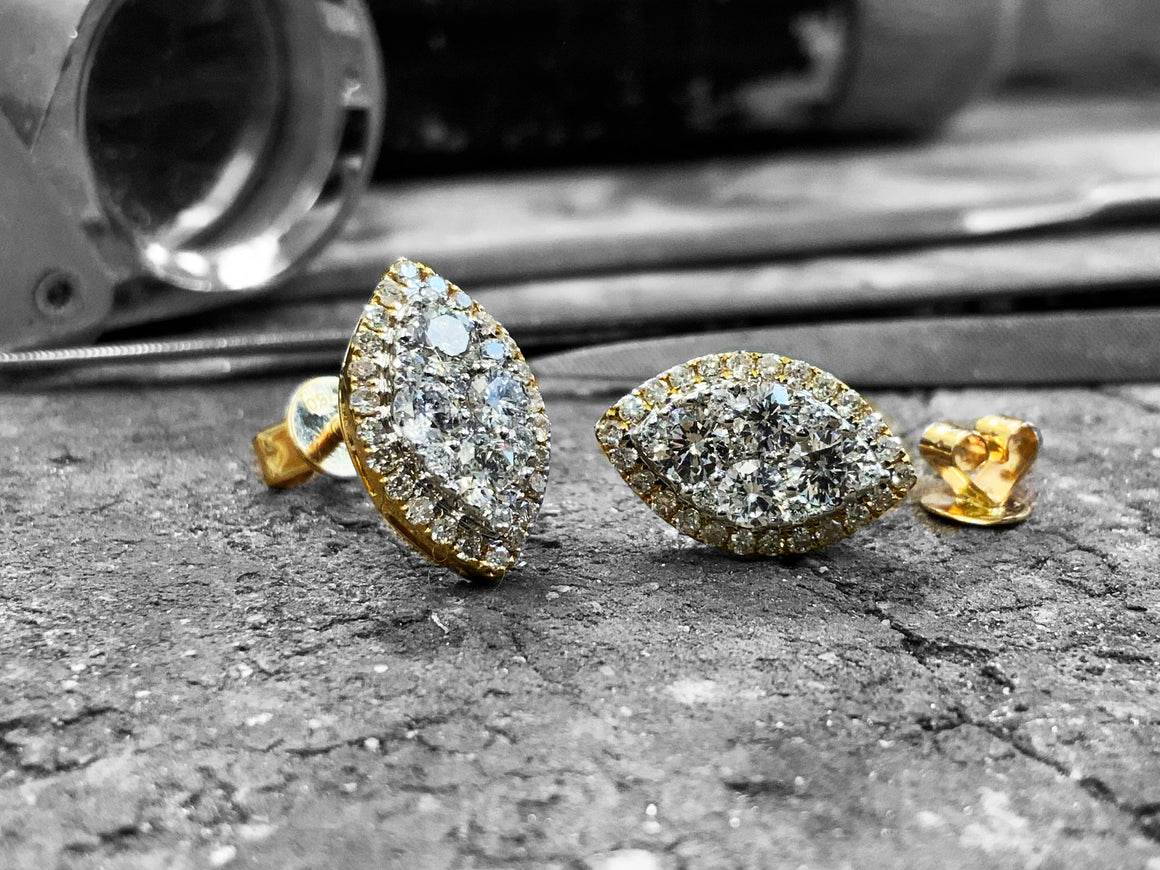 Yellow Gold Diamond Earrings - Olme1-0y-18y