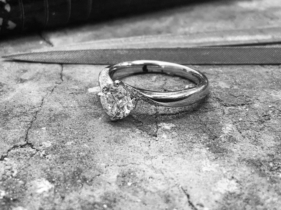 Platinum Diamond Engagement Ring - dsr2865plat