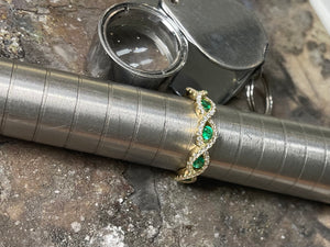 Diamond and emerald dress ring - r19843e-18y