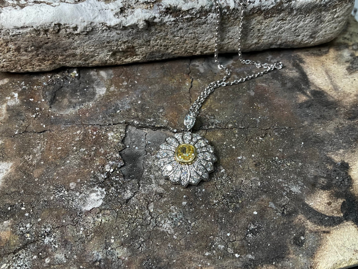 Natural yellow diamond pendant. Bespoke-pe528-18w1121