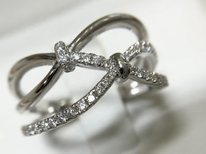 White gold and diamond ring - r24163-18w