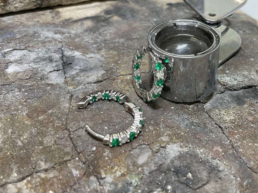 Diamond and emerald earrings - e11394e-18w0522